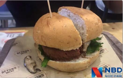 红遍全世界的人造肉，我们在香港把它给烤了（