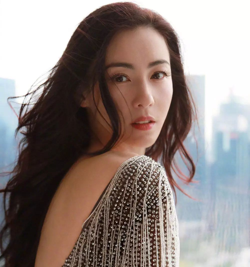 生完三胎的张柏芝,39岁嫩得像少女,减龄秘密居然是这芝麻丸! www.imeee.net 生完三胎的张柏芝,39岁嫩得像少女,减龄秘密居然是这芝麻丸! imeee.net