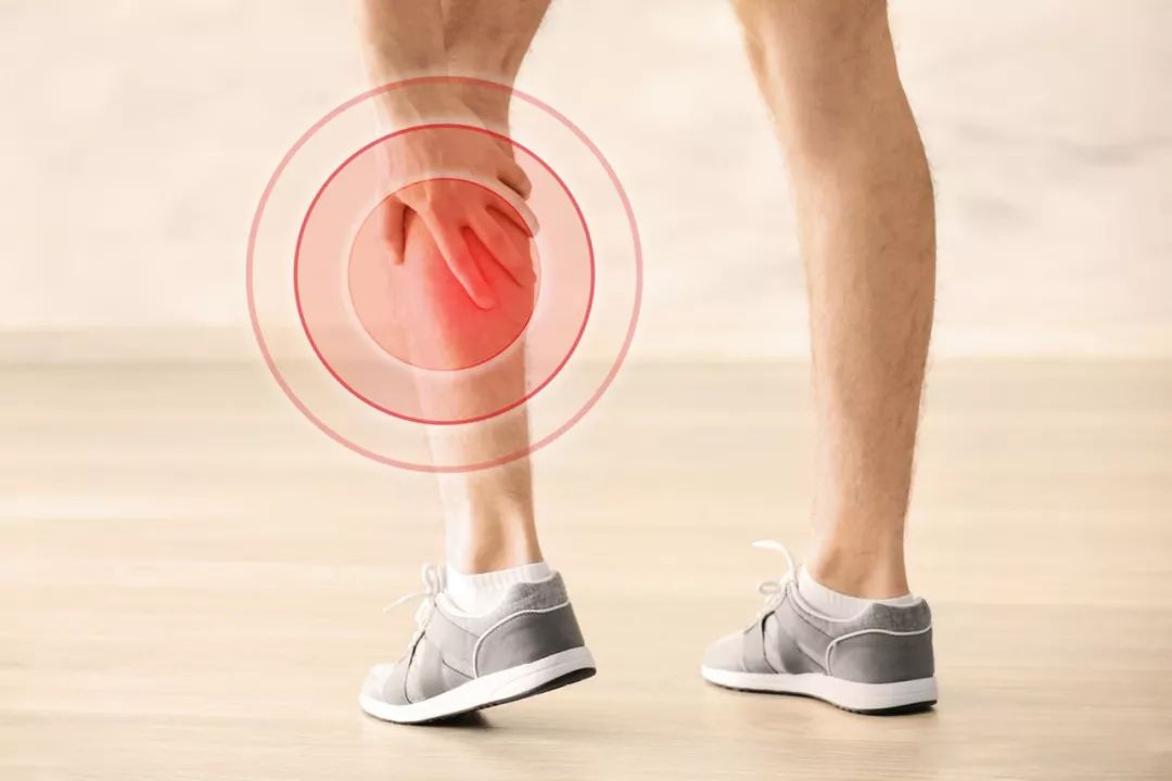 腿抽筋是因为缺钙?还有可能是这些疾病引起!