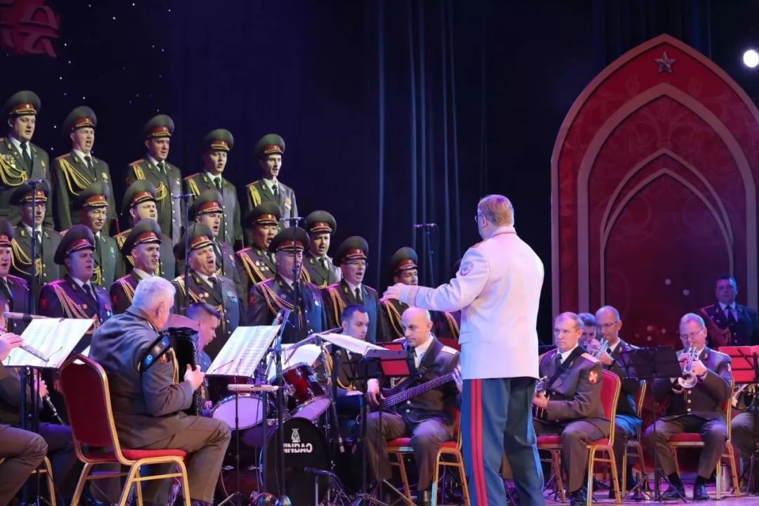 全球网红合唱的一首歌 f405b80dafa4454fa5e561b611e0d099.jpeg