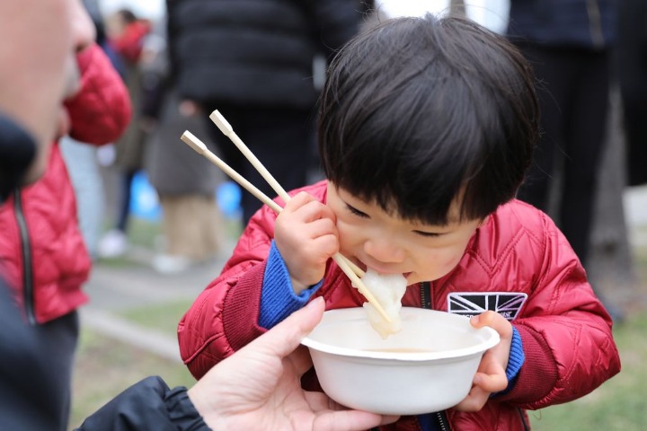 历年出生人口数量_2018年日本新出生人口仅91万人,多项数据跌至历史新低(2)