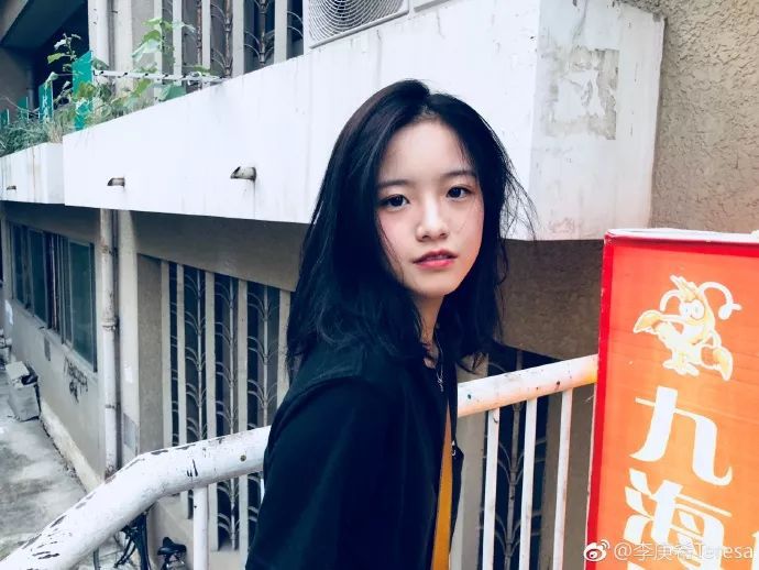 怎样才能变得更有气质 0e738430cad2456ab49fdae233b239f3.jpeg