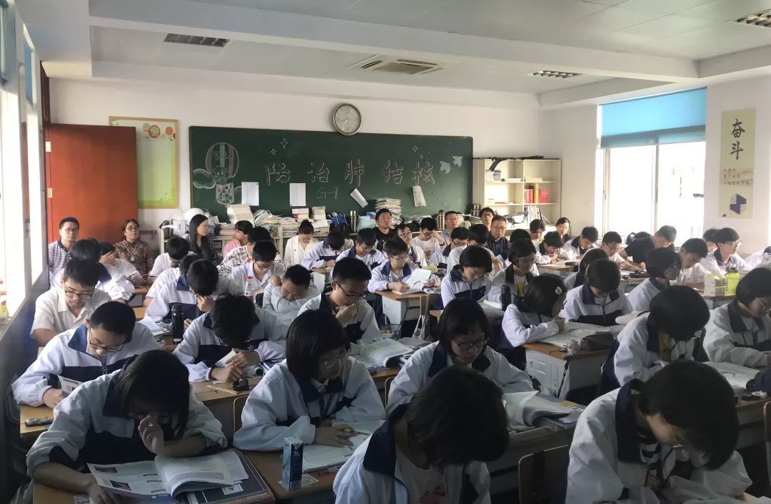 台州市书生中学第一届青年教师教学基本功大赛圆满结束