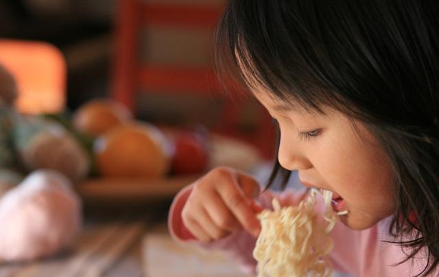                     3种被医生拉黑名单的早餐，伤胃没营养，超过一半家长还给孩子吃