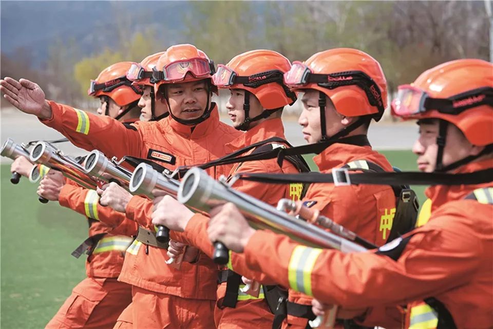 让青春绽放火焰蓝的光芒——我在中国消防救援学院等你