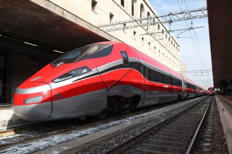 日立与庞巴迪联合从意大利国有铁路运营公司trenitalia获得高速铁路