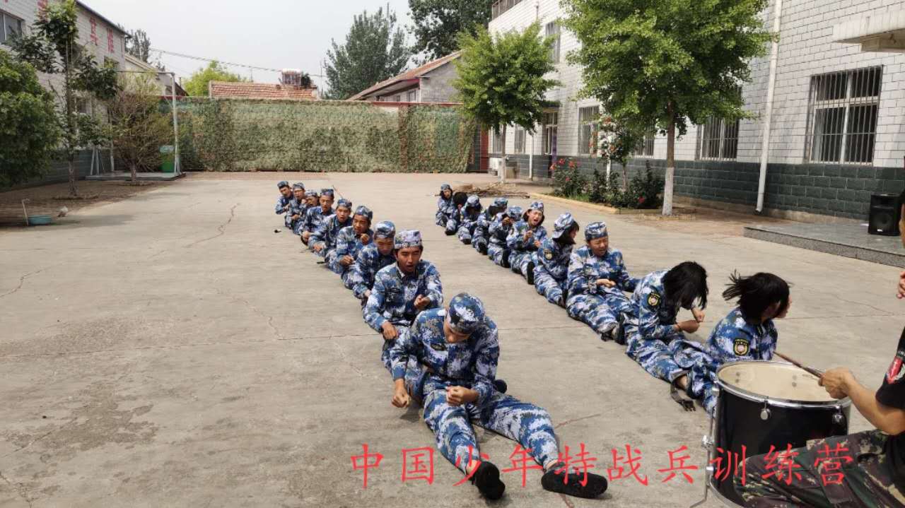 青春期、叛逆期:家长的十大误区,千万别再犯!(组图) 青春期、叛逆期:家长的十大误区,千万别再犯!(组图)