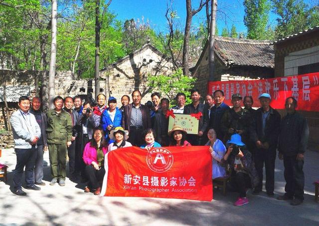 弹指一挥两年间,新安县深山石头村旧貌变新颜_寺坡山村