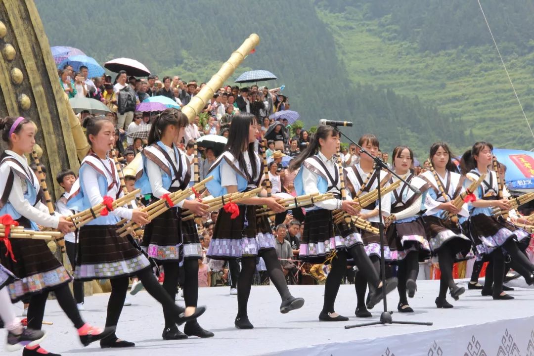 乡村振兴六寨欢腾兴隆乡以多姿多彩民族活动庆祝端阳到来