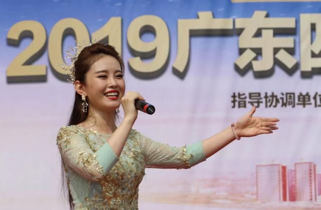 全城沸腾龙舟健儿奋力竞技绥江