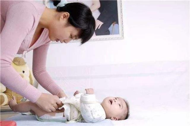                     宝宝出生后，这几种“异常”恰好说明发育健康，不用急着去医院