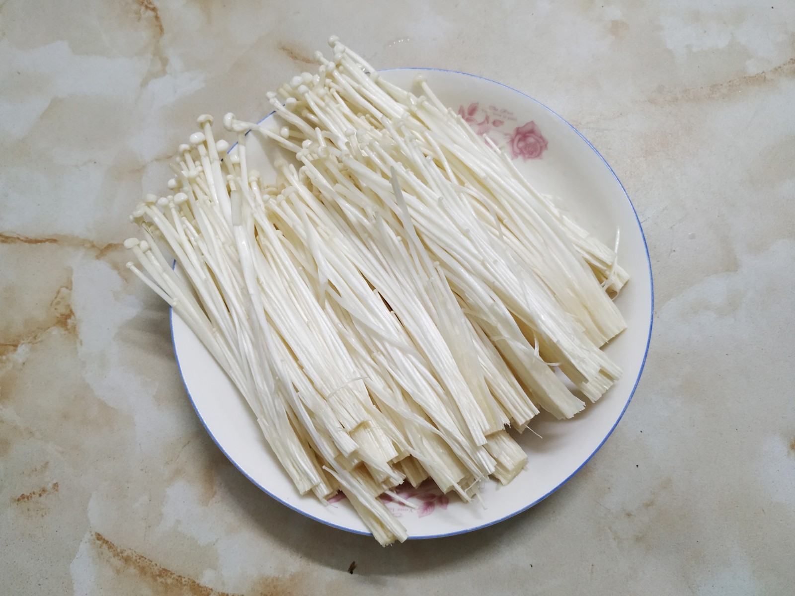 金针菇怎么洗干 6539ef3017e241cfb5ffa27f54b669a6.jpeg