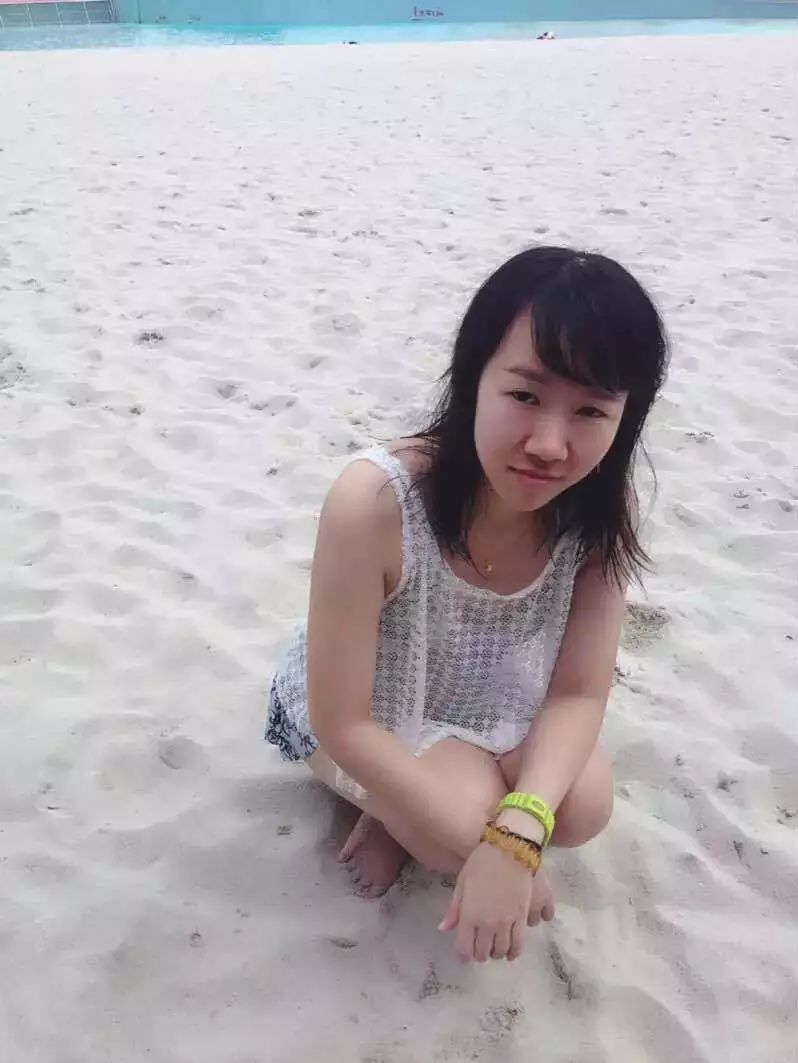 性格文静,生活健康的白衣天使