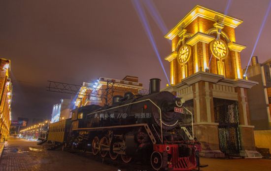 【广西】¥439祈福都峤山、探险“华南第一桥”玻璃桥,穿越民国小镇,品美食容县酿三宝,住五星养心学院禅境主题文化酒店纯玩二天