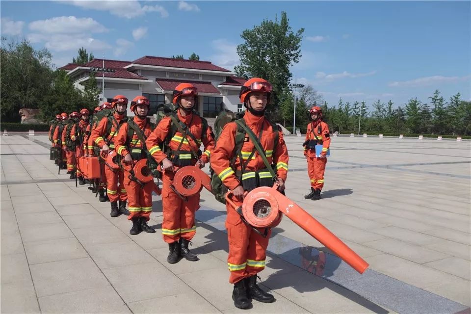 中国消防救援学院招生拉!欢迎加入"火焰蓝"