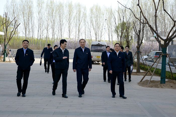 新乡市委常委,组织部长张涛一行莅临我校调研