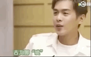 张若昀把防晒喷出灭火器效果,为了不变黑我也该努力了! www.v118.com 张若昀把防晒喷出灭火器效果,为了不变黑我也该努力了! v118.com