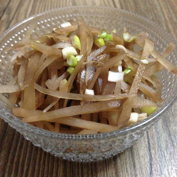                     孩子睡前喝杯牛奶，对睡眠好？医生：这些食物睡前别吃，伤胃