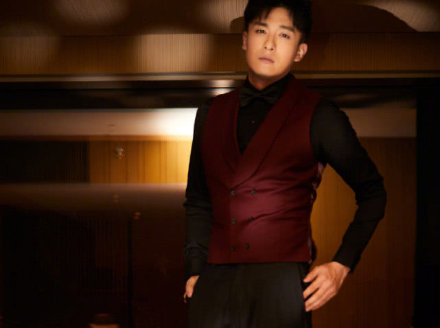 戏中是花花公子,现实却是深情专一男神,低开高走的翻红演员_孙艺洲