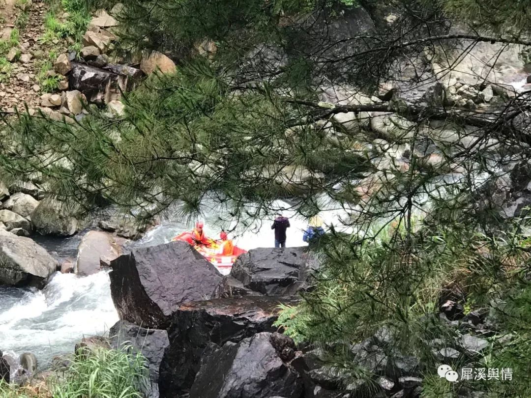 端 午 安 康 犀溪福寿桥 犀溪漂流头在建中的玻璃天桥景点 赛龙舟是