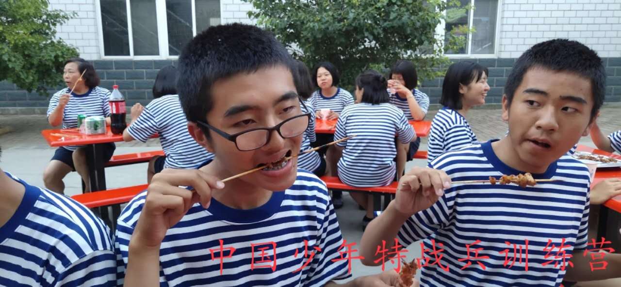 青春期、叛逆期:家长的十大误区,千万别再犯!(组图) 青春期、叛逆期:家长的十大误区,千万别再犯!(组图)