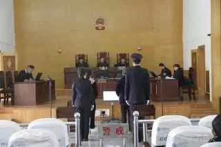 印刷厂老总_印刷厂车间图片