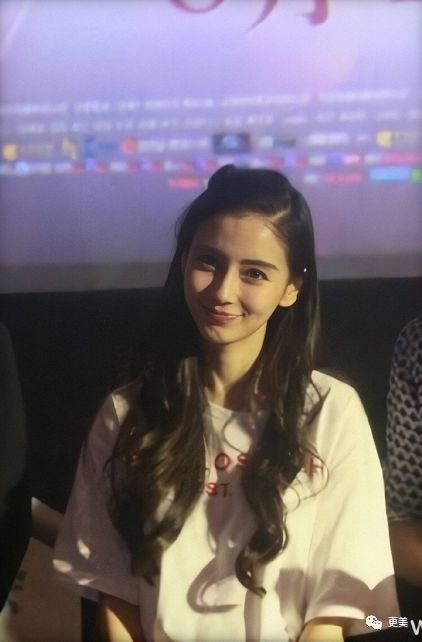 经常脸垮的杨幂生图不输刘亦菲,以前丑图确实