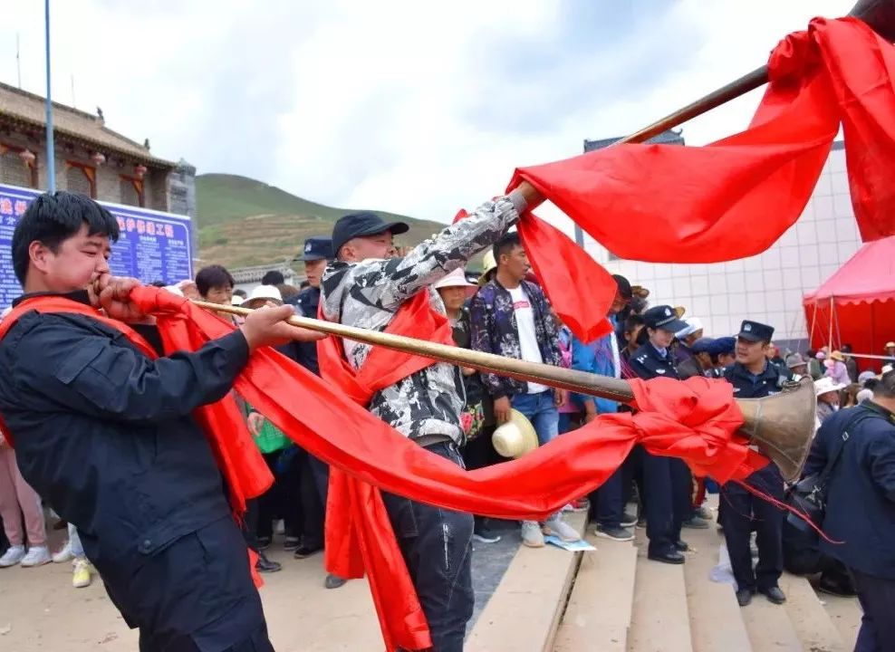 过端午赛龙神体验传统洮州民俗