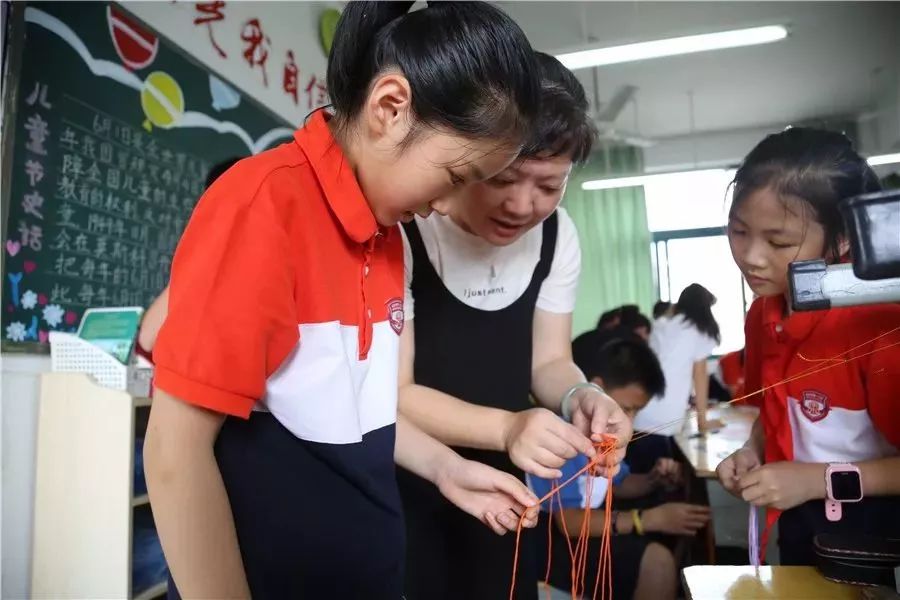 幼儿园 施媚媚/摄鳌江十三小 陈海静/摄鳌江十二小 林 肖/摄南雁镇小