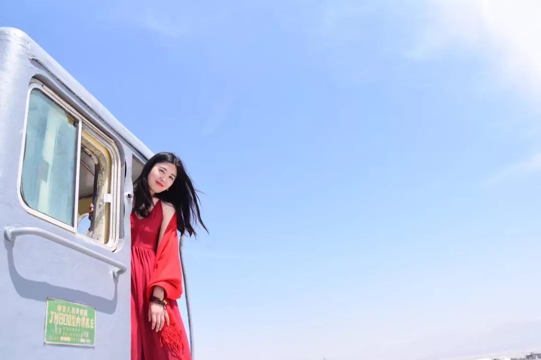 13716d36649145a6b13a36b9e5bc6b4f.jpeg