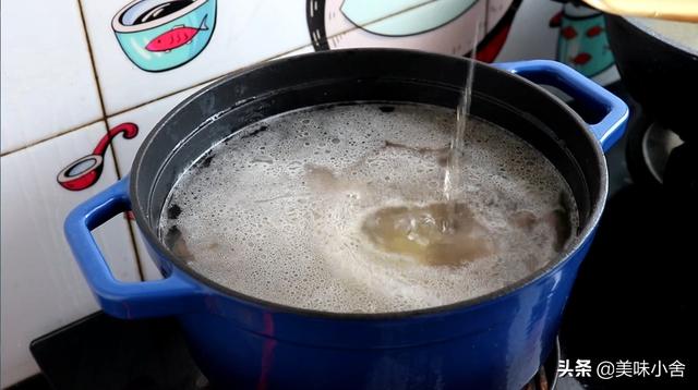 怎么翻大锅 1c53c8e855894bc98a267404b2f16b9e.jpeg