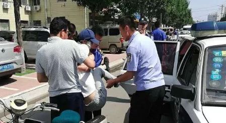 近日,在莘县城区发生一起刮擦事故,受伤女孩突然昏厥, 巧遇莘县联合