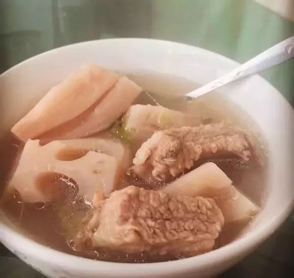 排骨汤的做法家庭版简单 3f447f6970ff498cb73ce8e50c3cc54d.jpeg