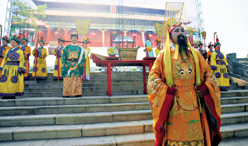 原创古代皇帝都喜欢到泰山封禅如果将泰山挖一遍都会挖出什么宝贝