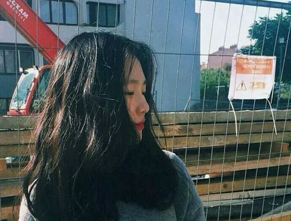 深情的人最绝情 77180e2600404ca58148ac155105a93d.png