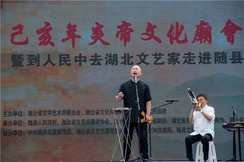 汪 五 摄陈纯江 摄韩铁流 摄龚承斌 摄万明金 摄万明金 摄陈纯江 摄
