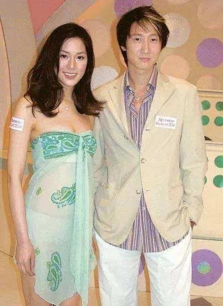 2000年4月,因拍摄《新鲜人》,徐子淇得与洪金宝的儿子洪天明结识
