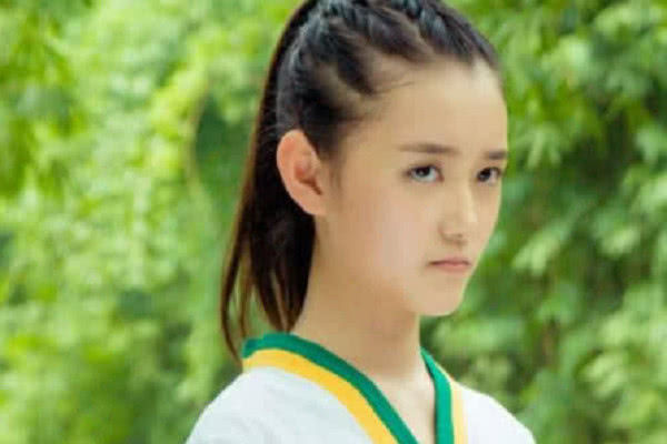 在旋风少女饰演金敏珠如今亭亭玉立参加高考近照美到窒息