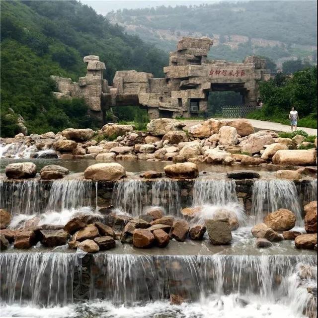 中上元古界大峡谷,原始村落,古长城等自然生态资源和旅游资源,是蓟州