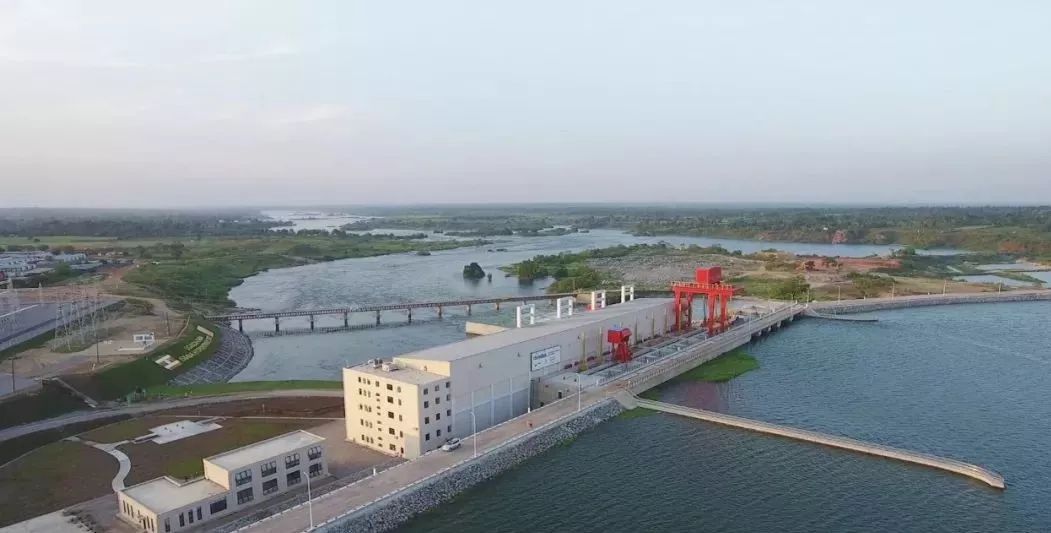 gdp和民众经济的关系_中国gdp经济增长图(3)