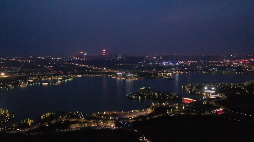 紫琅湖边的白沙滩南通市民亲子度假又添网红景点