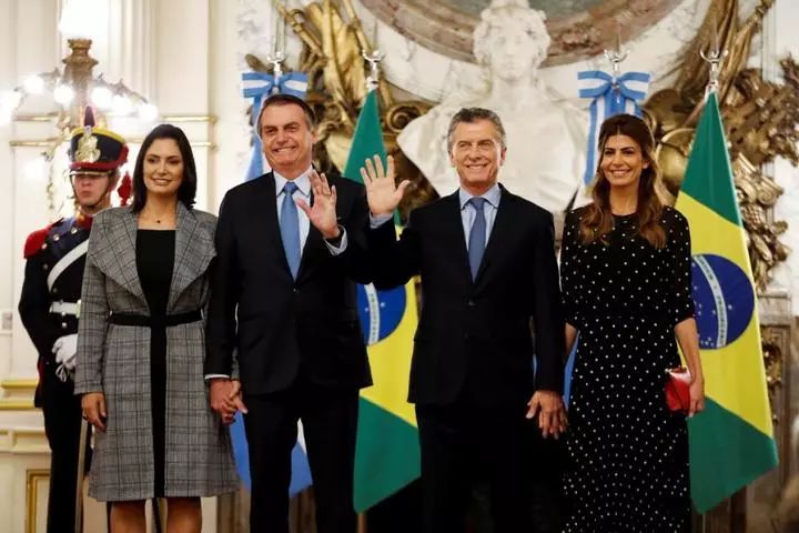 巴西副总统访华结束总统博尔索纳罗忙着公开支持他