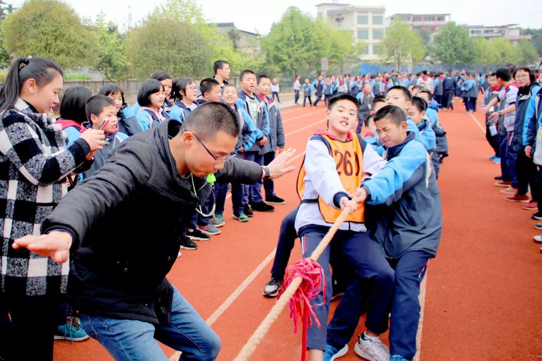 【招新季】展辉学校欢迎您!_武冈市