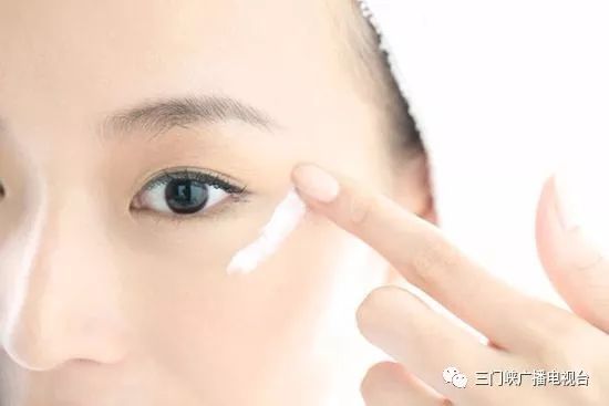 夏天怎样保养皮肤 2390fc1ebf92493c89a6305b46d4a801.jpeg