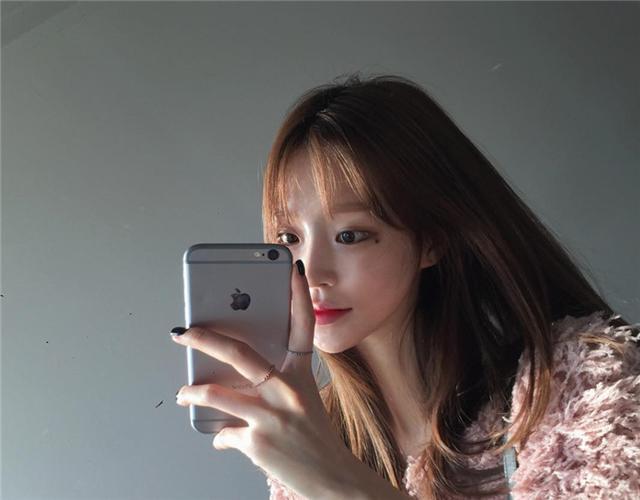 很会做表面功夫的星座女,易出"绿茶女",还会背后捅刀子