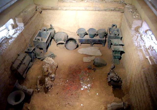 清华有古墓！考古学家如何保护 “土坑”？ 之（一）