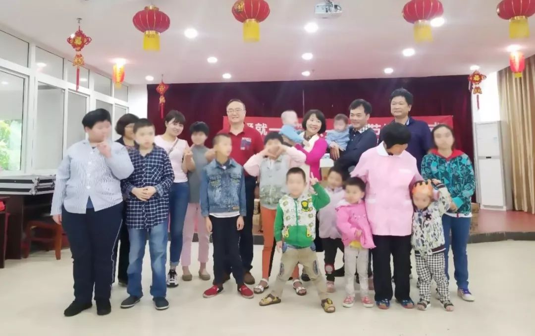 爱就一起丨重庆孕婴童展组委会慰问儿童福利院
