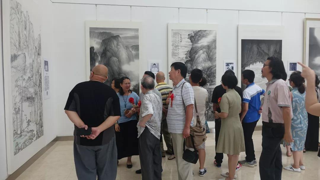 寻找自我——许华新中国画理法研究实验班师生作品展在桂林美术馆隆重