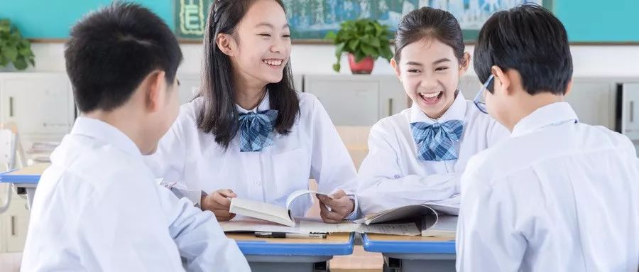 最近很火的高考后家长视频 7082dc99a34a446e8b3c7f161534c236.jpeg