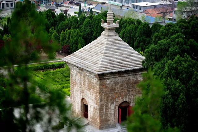 在济南四门塔遥想那个叫朗公的和尚